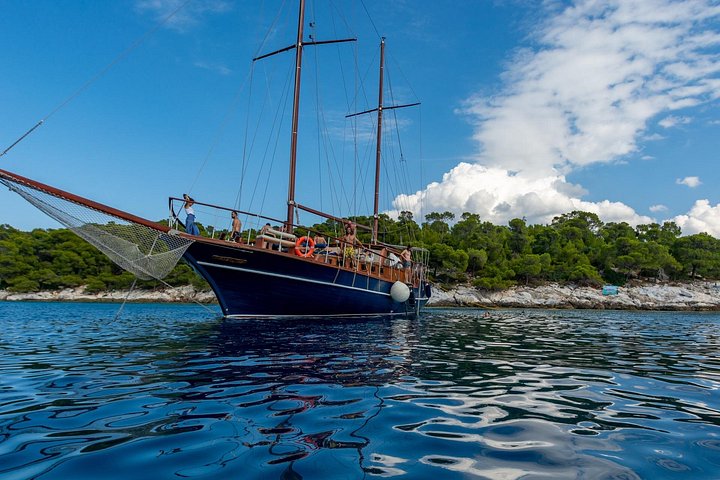 Un crucero escénico de un día explorando las hermosas islas Sarónicas desde Atenas, Grecia, foto 8 | wizardtrip