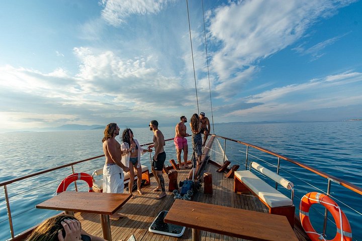 Un crucero escénico de un día explorando las hermosas islas Sarónicas desde Atenas, Grecia, foto 9 | wizardtrip