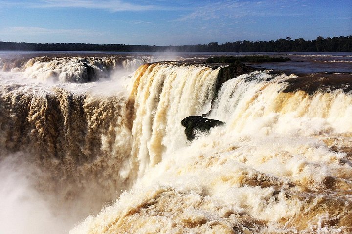Utforsk de majestetiske Iguazúfossene fra både den brasilianske og argentinske siden på en heldagstur, foto 25 | wizardtrip