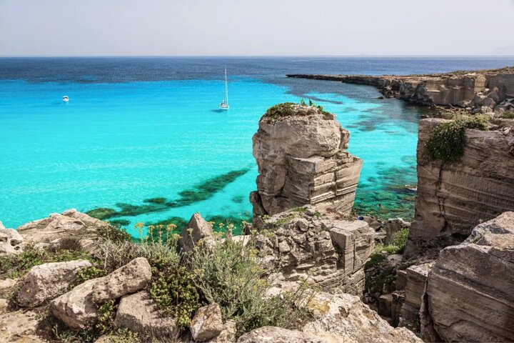 Excursion en bateau explorant les îles Égades de Favignana et Levanzo depuis Trapani, Sicile, photo 17 | wizardtrip