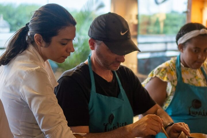 Aula de culinária colombiana prática em Cartagena com um chef local, preparando pratos tradicionais, foto 20 | wizardtrip