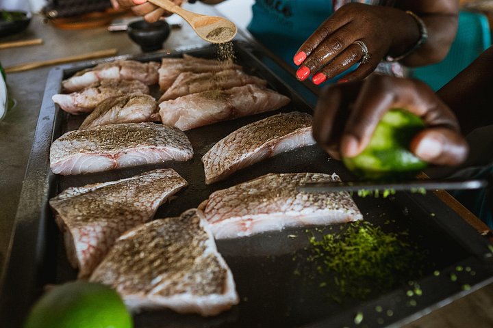 Aula de culinária colombiana prática em Cartagena com um chef local, preparando pratos tradicionais, foto 30 | wizardtrip