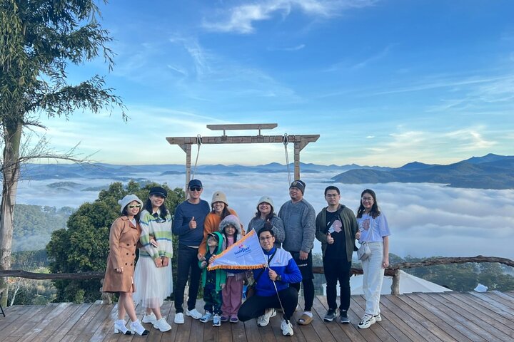 Cloud Hunting and the Glow of Dawn in Da Lat | wizardtrip