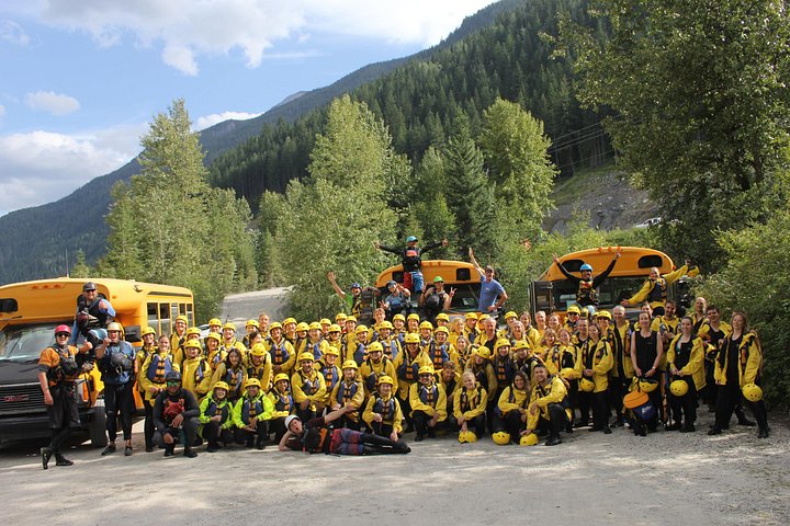 Avventura di rafting in acque bianche sul fiume Kicking Horse in Alberta, Canada, foto 8 | wizardtrip