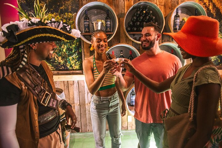 Ontdek de piratiegeschiedenis en bezienswaardigheden van Nassau tijdens een privé Jeep tour met een piratengids, foto 10 | wizardtrip