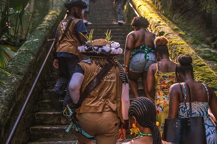 Ontdek de piratiegeschiedenis en bezienswaardigheden van Nassau tijdens een privé Jeep tour met een piratengids, foto 19 | wizardtrip