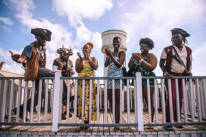 Ontdek de piratiegeschiedenis en bezienswaardigheden van Nassau tijdens een privé Jeep tour met een piratengids, foto 25 | wizardtrip