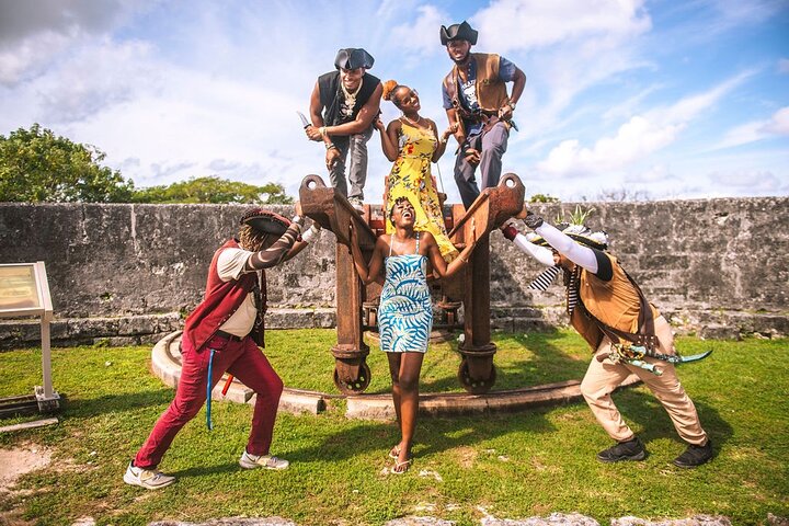 Ontdek de piratiegeschiedenis en bezienswaardigheden van Nassau tijdens een privé Jeep tour met een piratengids, foto 26 | wizardtrip
