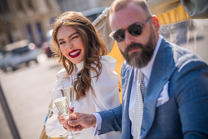 Udforsk Bukarests vartegn og gader i en farverig tuk tuk, nyd unikke byudsigter, foto 9 | wizardtrip