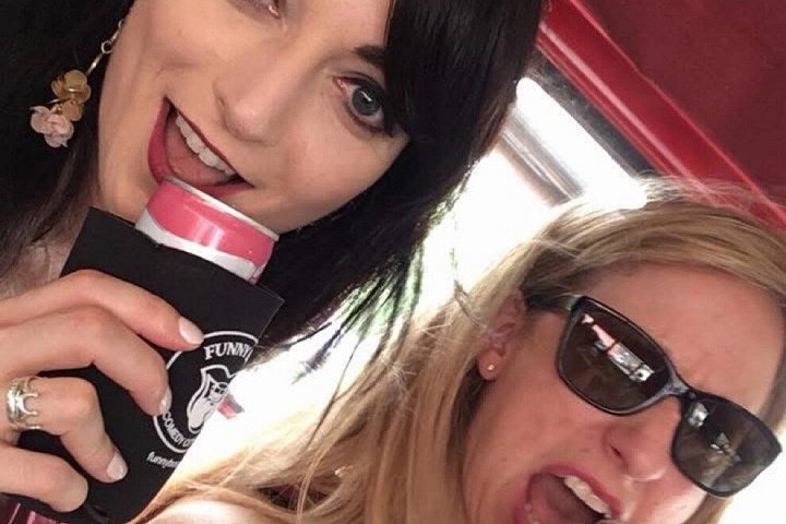 Comedy-Bustour erkundet Charlottes Wahrzeichen mit einem Comedy-Reiseleiter, Foto 14 | wizardtrip