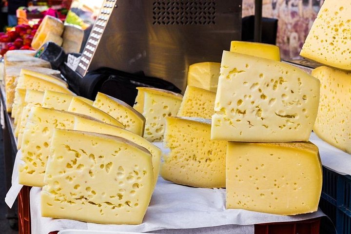 En guidad matprovningstur i Chania, Kreta, som visar lokala delikatesser och traditionella produkter, foto 12 | wizardtrip