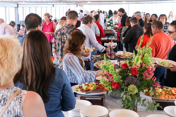 Enjoy a scenic brunch cruise on San Francisco Bay with champagne and views of the Golden Gate Bridge, photo 6 | wizardtrip