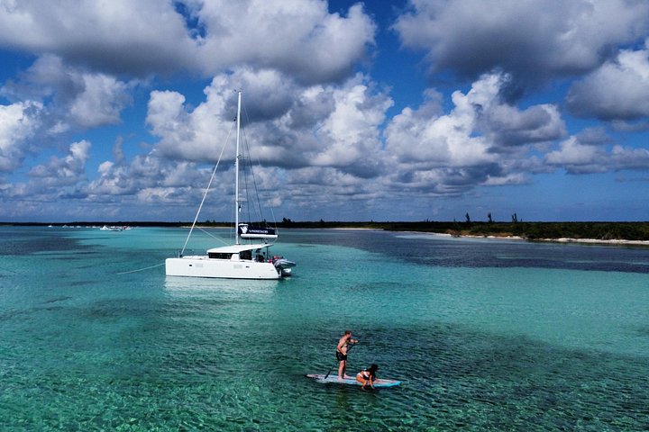 Privé catamaran zeiltocht in Cozumel met snorkelen en paddleboarden, foto 17 | wizardtrip