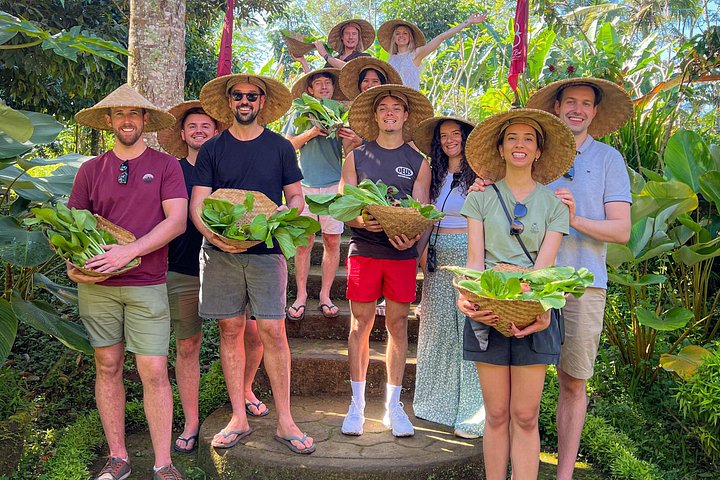 Praktische Balinese kookklas in Ubud, Indonesië, met verse ingrediënten en lokale gerechten, foto 13 | wizardtrip