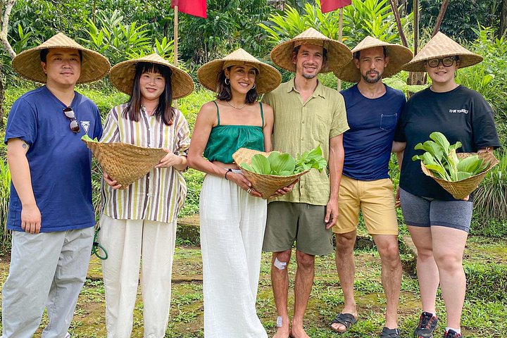 Praktische Balinese kookklas in Ubud, Indonesië, met verse ingrediënten en lokale gerechten, foto 24 | wizardtrip