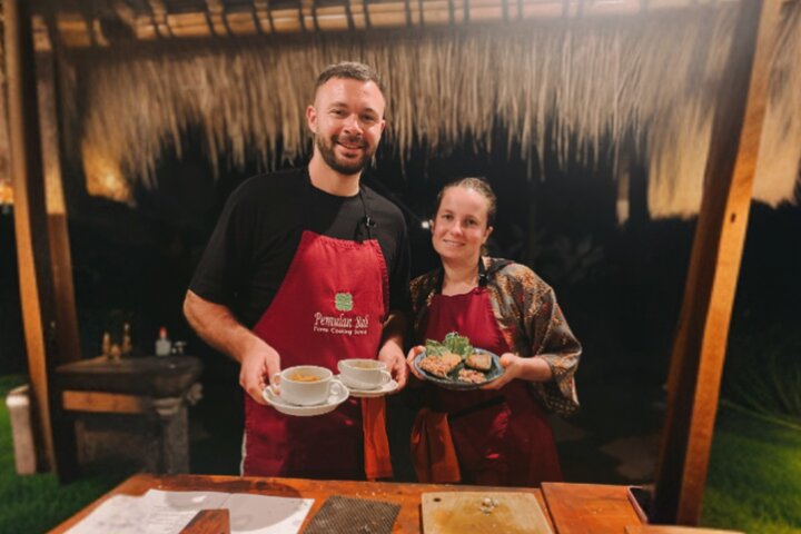 Praktische Balinese kookklas in Ubud, Indonesië, met verse ingrediënten en lokale gerechten, foto 28 | wizardtrip