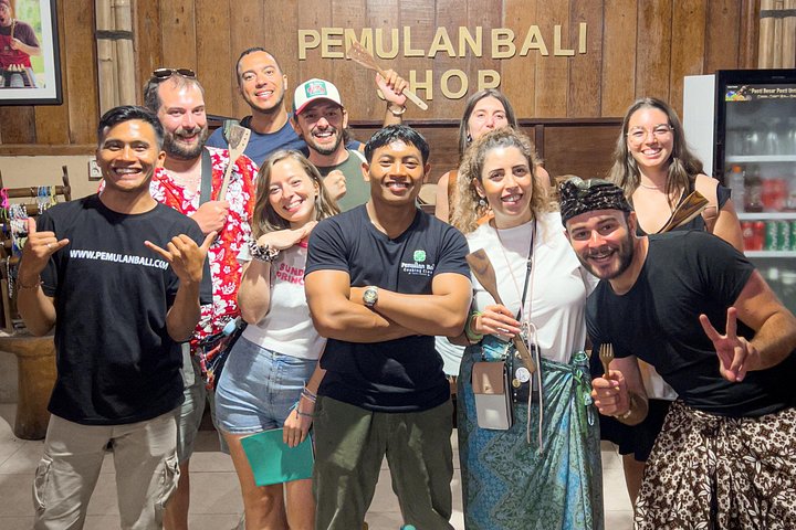 Praktische Balinese kookklas in Ubud, Indonesië, met verse ingrediënten en lokale gerechten, foto 34 | wizardtrip