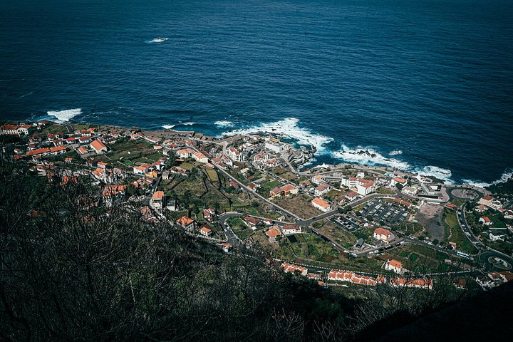 Jeep-safarieventyr som utforsker Fanal-skogen, Porto Moniz-bassengene og Cabo Girão-utsiktspunktet på Madeira, foto 8 | wizardtrip