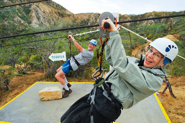 Vivi un'avventura zipline eco-adrenalinica con viste mozzafiato a Los Cabos, Messico, foto 10 | wizardtrip