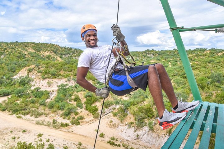 Vivi un'avventura zipline eco-adrenalinica con viste mozzafiato a Los Cabos, Messico, foto 12 | wizardtrip