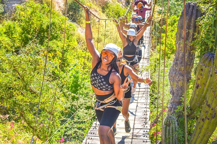 Vivi un'avventura zipline eco-adrenalinica con viste mozzafiato a Los Cabos, Messico, foto 21 | wizardtrip