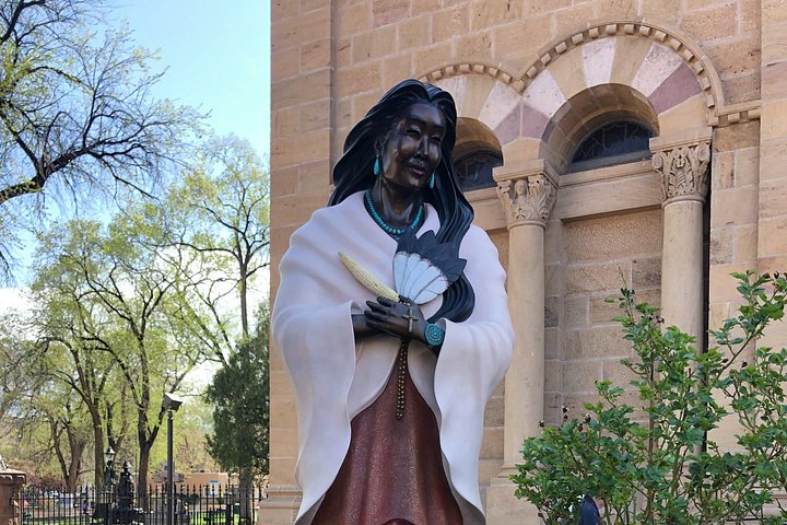 Visite historique à pied des sites culturels et des monuments importants de Santa Fe, photo 19 | wizardtrip