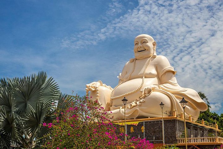 Mekong Delta private tour with boat rides, fruit tasting, and cultural visits in My Tho and Ben Tre, Vietnam, photo 17 | wizardtrip