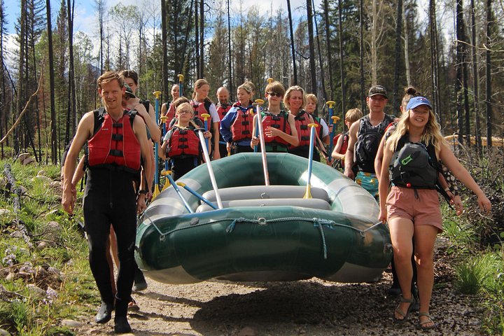 Aventure de rafting en eaux vives sur la rivière Athabasca dans le parc national de Jasper, Canada, photo 11 | wizardtrip