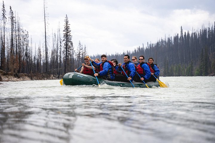 Aventure de rafting en eaux vives sur la rivière Athabasca dans le parc national de Jasper, Canada, photo 12 | wizardtrip