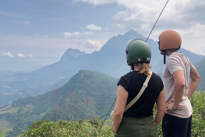 Circuit moto panoramique sur la boucle de Ha Giang, Vietnam, avec montagnes et rivières, photo 8 | wizardtrip