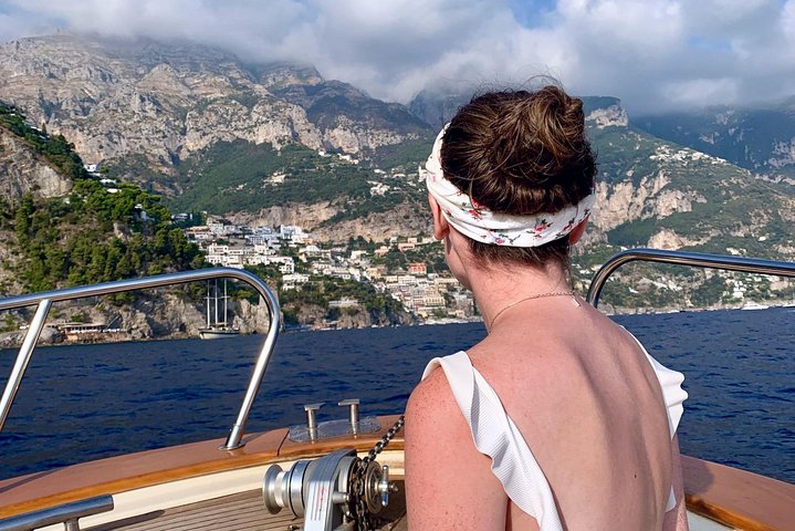 Tour in barca lungo la Costiera Amalfitana con nuoto, snorkeling e bevande, foto 9 | wizardtrip