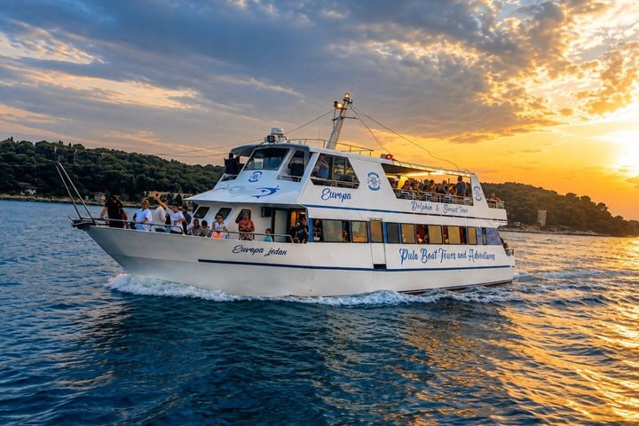 Dolphin Watching & Sunset Boat Tour With Drinks & Optional Dinner | wizardtrip