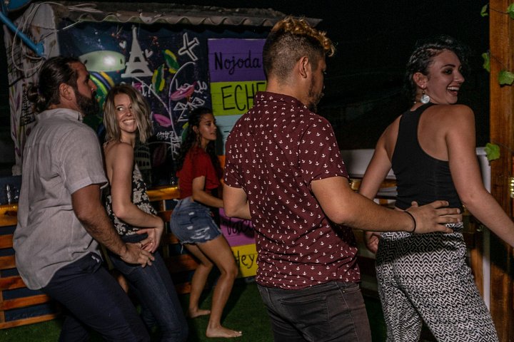 Learn Salsa and other Latin dances on a secret rooftop in Cartagena's Getsemani neighborhood, photo 14 | wizardtrip