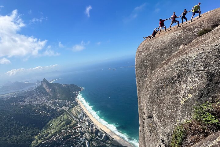 Wandern Sie auf der Pedra da Gávea in Rio de Janeiro für atemberaubende Ausblicke und eine abenteuerliche Wanderung, Foto 33 | wizardtrip