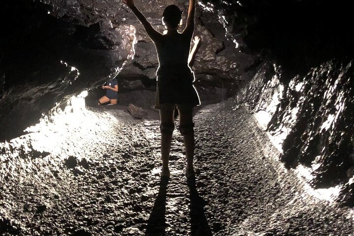 Explorez les fascinants tunnels de lave de La Réunion, une aventure souterraine unique, photo 5 | wizardtrip