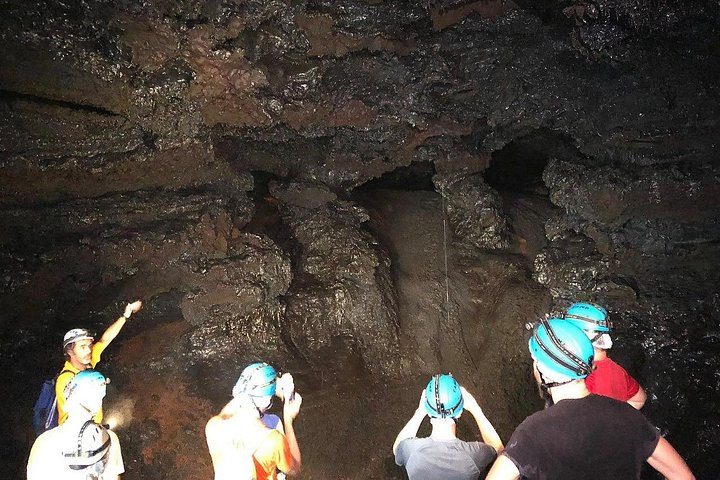Explorez les fascinants tunnels de lave de La Réunion, une aventure souterraine unique, photo 8 | wizardtrip