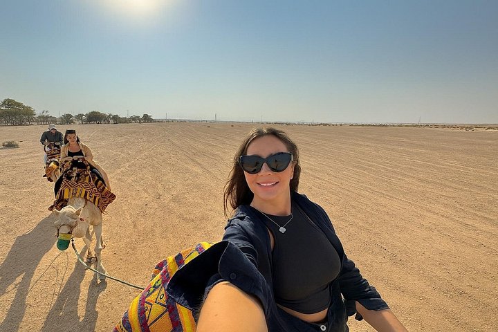 Découvrez le spectaculaire Bord du Monde à Riyad avec une randonnée guidée, une balade à dos de dromadaire et un campement dans le désert, photo 6 | wizardtrip