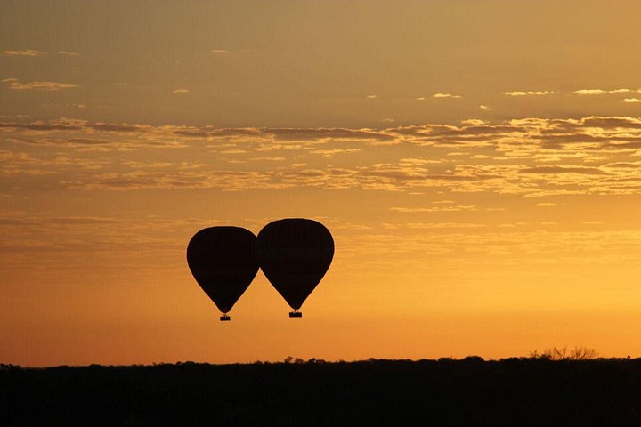 Vuelo en Globo al Amanecer en Alice Springs | wizardtrip
