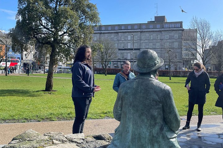 Visite à pied de la ville de Galway, explorant des sites historiques et des monuments, photo 6 | wizardtrip