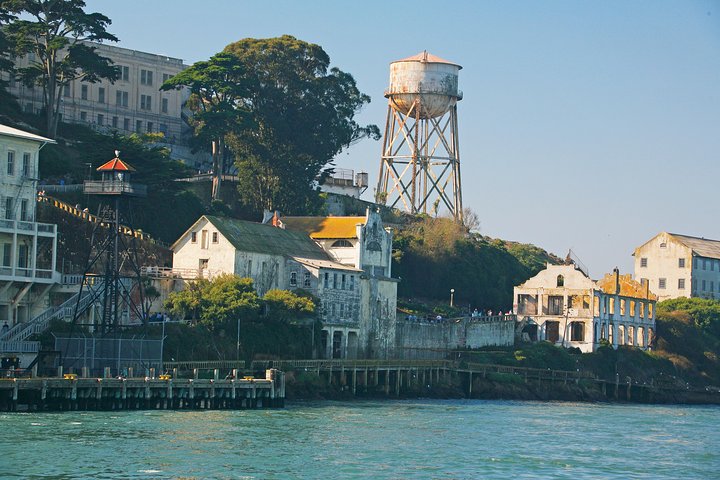 Naturskønt bådtur under San Franciscos Golden Gate og Bay Bridges, med udsigt over byens vartegn, foto 7 | wizardtrip