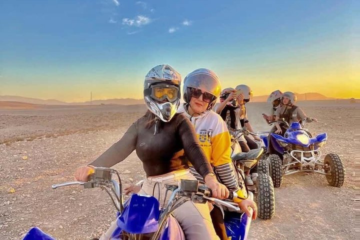 Upplev kamelridning och fyrhjuling i Agafayöknen nära Marrakech, följt av en middagsshow, foto 7 | wizardtrip