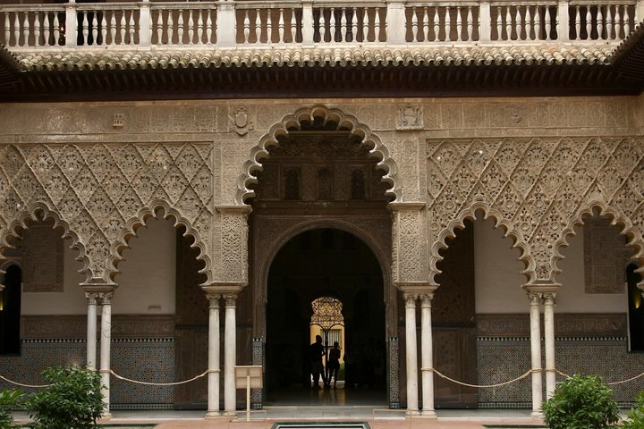 A guided walking tour exploring Seville's monumental landmarks and historic squares, photo 14 | wizardtrip