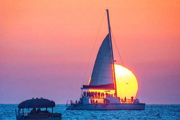 Key West Sonnenuntergang Katamaranfahrt mit Live-Musik, offener Bar und Vorspeisen, Foto 11 | wizardtrip