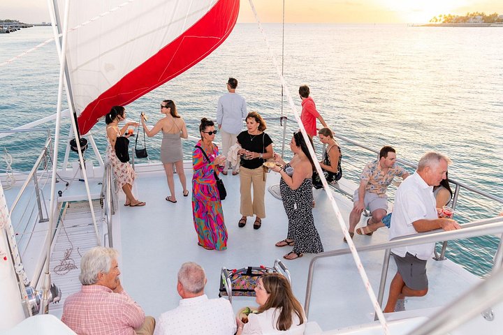 Key West Sonnenuntergang Katamaranfahrt mit Live-Musik, offener Bar und Vorspeisen, Foto 13 | wizardtrip