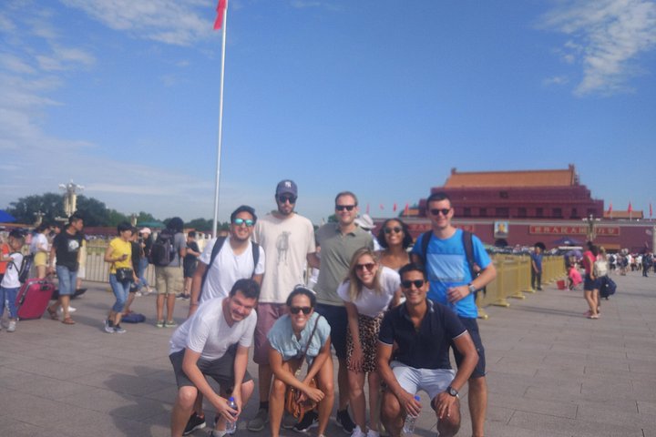 A comprehensive day tour of Beijing's most famous landmarks, including Tiananmen Square, the Forbidden City, and the Great Wall, photo 6 | wizardtrip