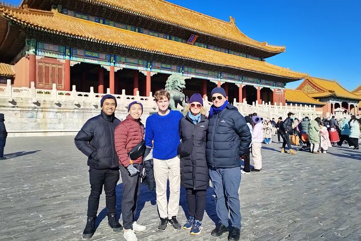 A comprehensive day tour of Beijing's most famous landmarks, including Tiananmen Square, the Forbidden City, and the Great Wall, photo 24 | wizardtrip