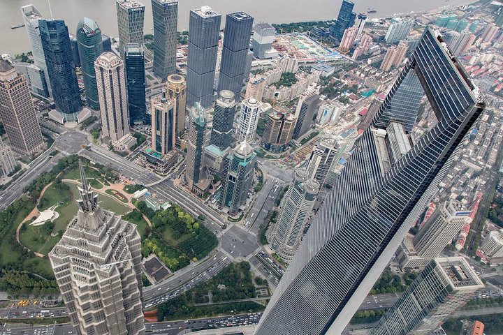 Private full-day tour of Shanghai's incredible highlights, including skyscrapers, gardens, and historic districts, photo 6 | wizardtrip