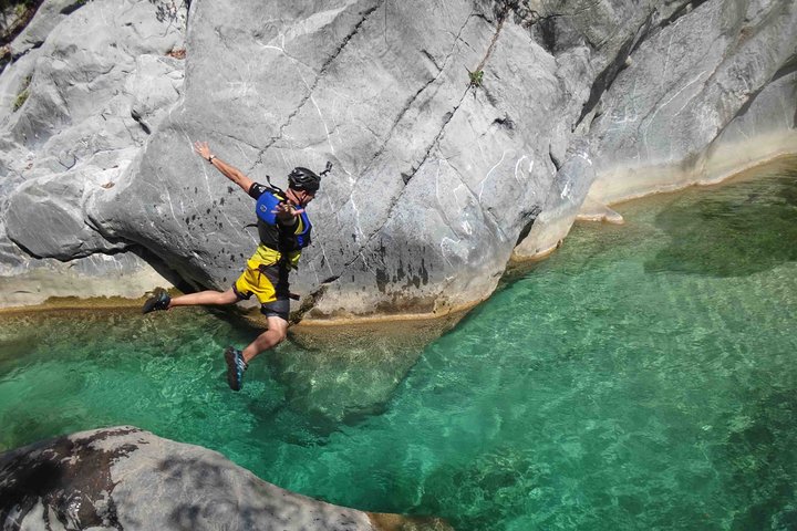 Aventure de canyoning à Matacanes, Mexique, avec rappel, sauts dans l'eau et piscines naturelles, photo 7 | wizardtrip