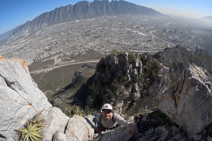 Vivi un'emozionante escursione e arrampicata con calate al Nido de los Aguiluchos a Monterrey, foto 10 | wizardtrip