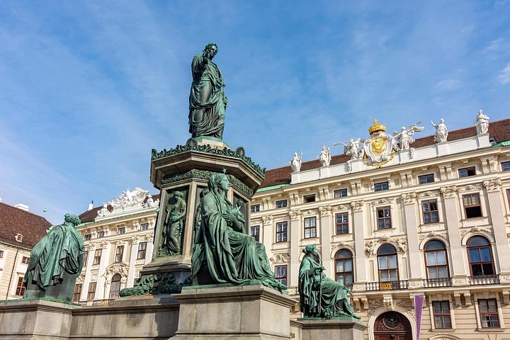Entdecken Sie die Wiener Hofburg, das Sisi Museum und kaiserliche Gärten auf einer geführten Tour ohne Anstehen, Foto 13 | wizardtrip